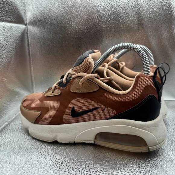 Size 6.5 Nike Air Max 200 Womens Holiday Sparkle Metallic Red Sneaker CT1185-900 - Picture 6 of 10